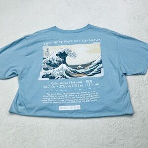 🌼4/$10🌼 APOH LONDON Japanese Great Wave of Kanagawa Blue Crop Tee Women’s Large
